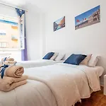 Appartamento Free Parking - 8 Posti Letto E Terrazzo Vista Mare *
